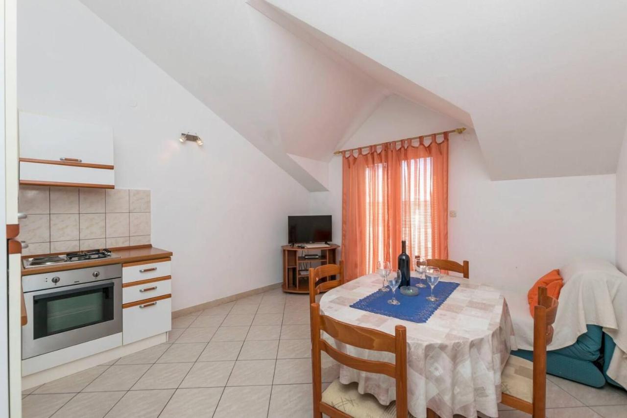 Apartment Jerka Bol